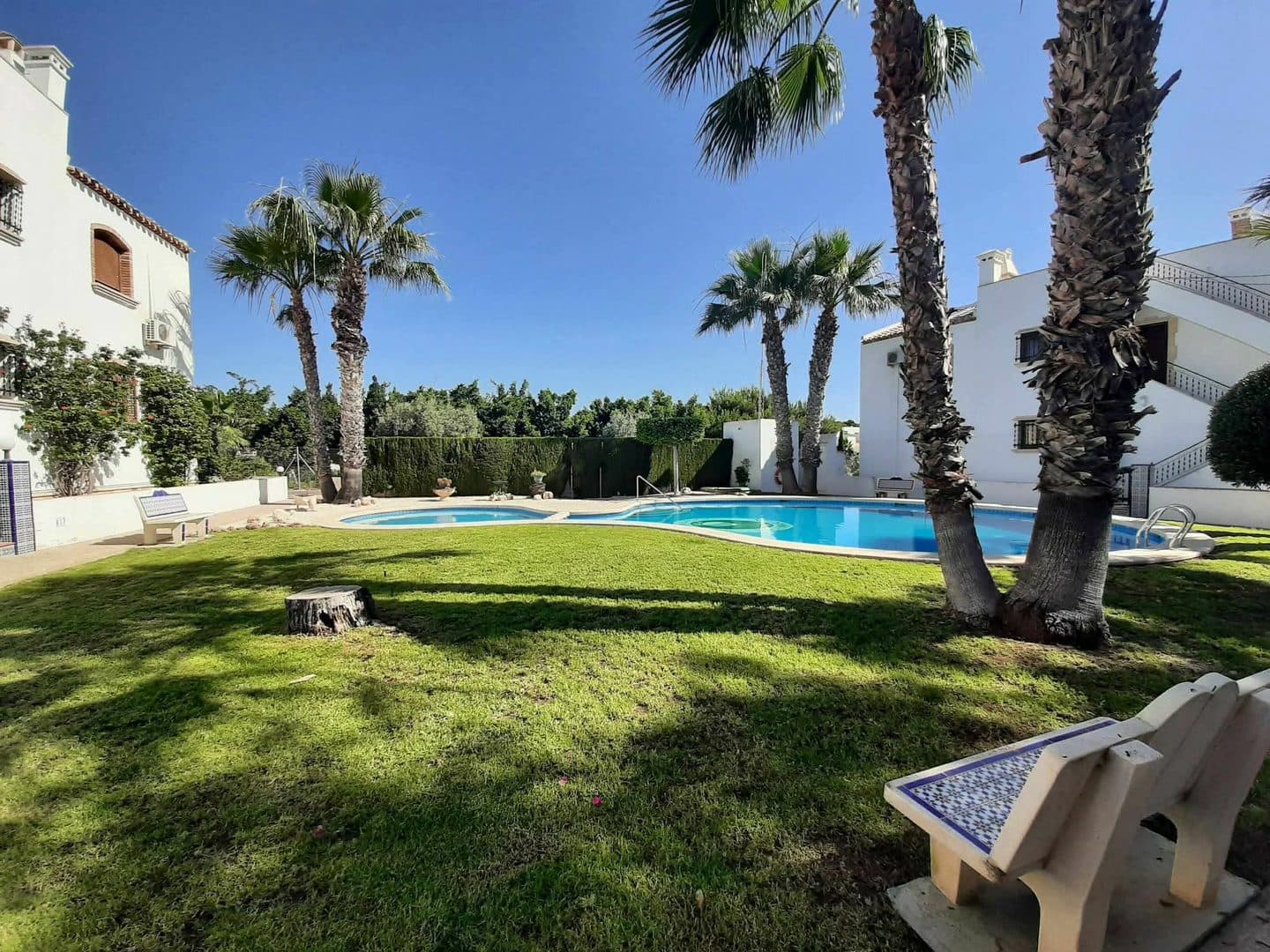 04144979-9336-494d-b8f4-d583a05718b1