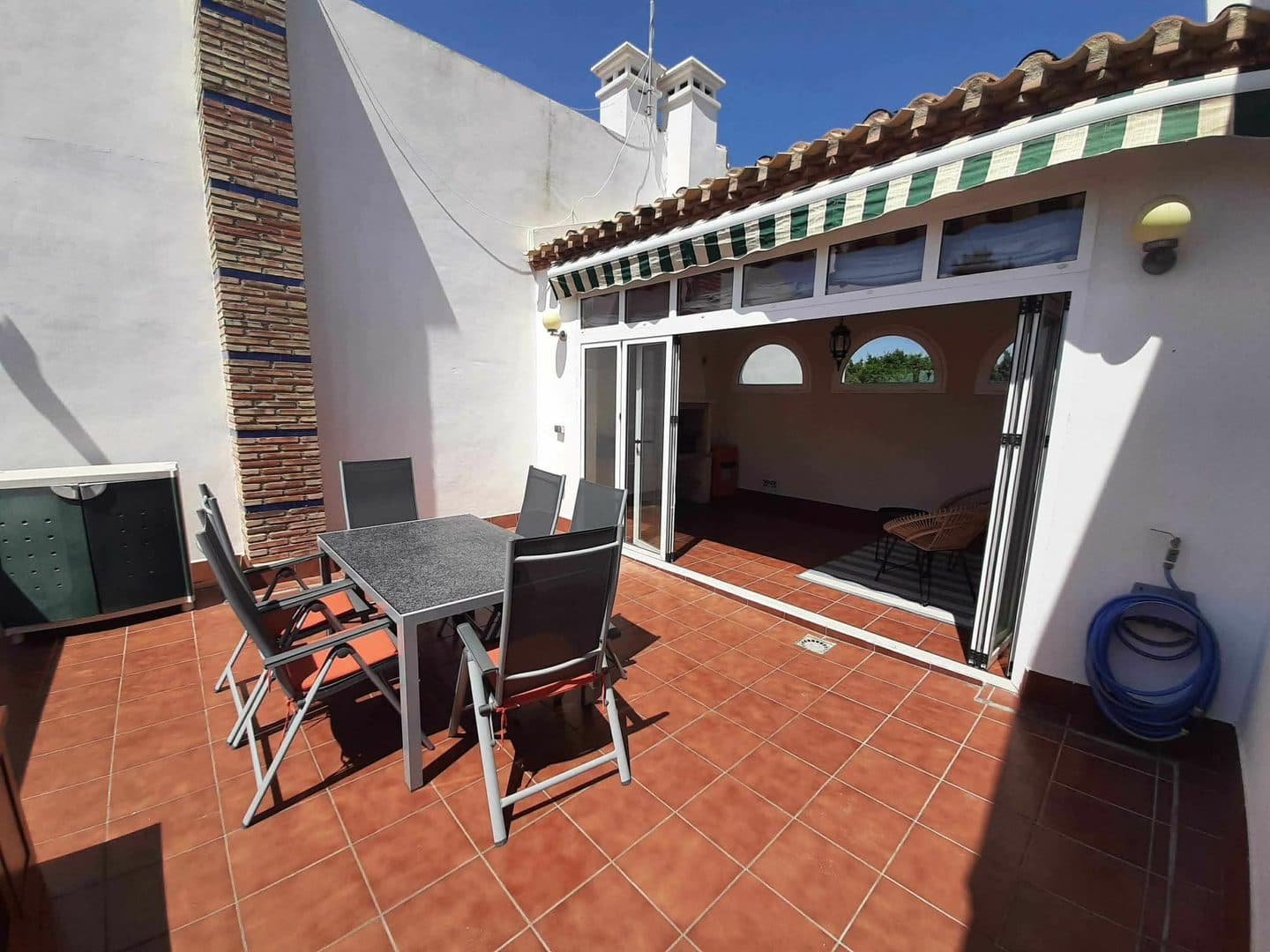 b6f279ce-fa55-4030-8530-7991c197eec8