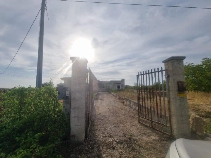 60950945gallery (2)_cleanup